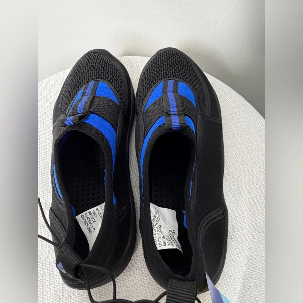 O’rageous Water Shoes  Boys Size 13 Blue Black New With Tags(B111)&✨
